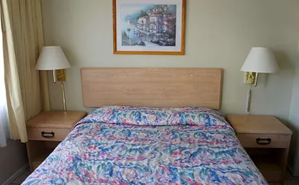 Budget Inn