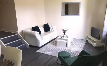 Vogue Apartments