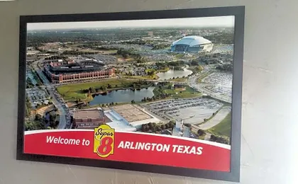 Super 8 by Wyndham Arlington Near AT&T Stadium