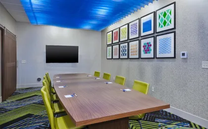 Holiday Inn Express & Suites Painesville - Concord