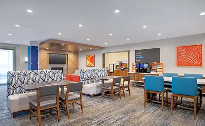 Holiday Inn Express & Suites Terre Haute by IHG