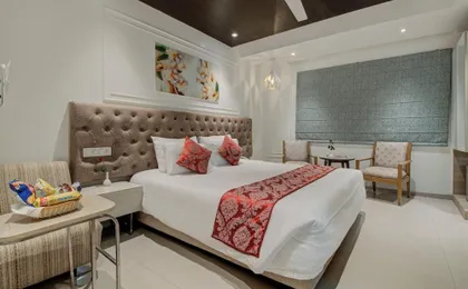 Iris Park Hotel