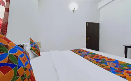 Fabhotel Kunadi Heritage
