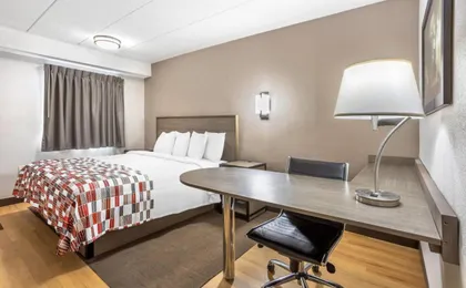 Red Roof Inn