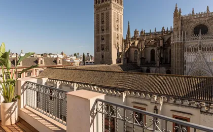 Puerta Catedral Apartments