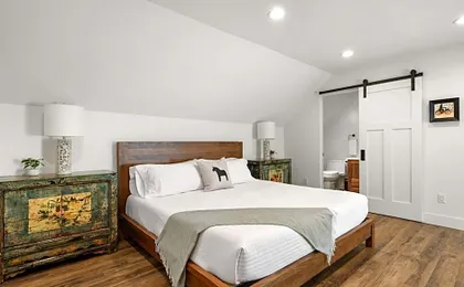 Horsefeathers Hotel