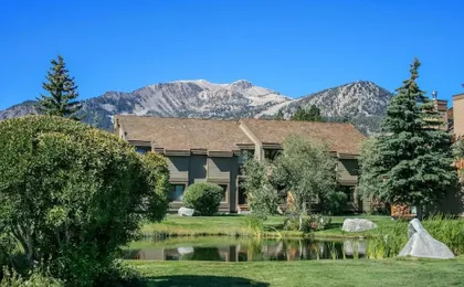 Snowcreek II 269 Pet-Friendly, Remodeled, On the Snowcreek Meadow by RedAwning