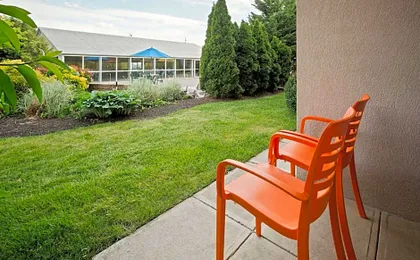 Howard Johnson Hotel by Wyndham Toms River