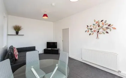 Cherry Property - Mulberry Suite