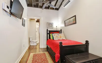 2038 Iberville Studio Rear 2bd
