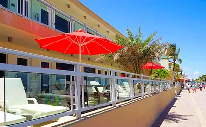 Diane Oceanfront Suites