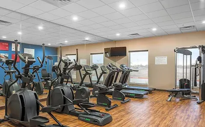 Comfort Suites University