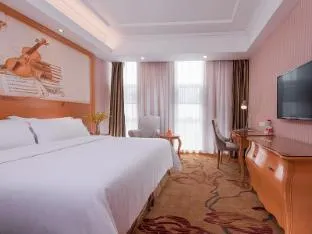 Vienna Hotel Wuhan Wangjiawan Qili Temple Metro Station