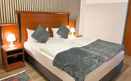 City Hotel West Frankfurt City Centre