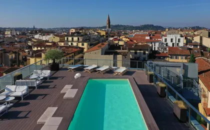 Glance Hotel