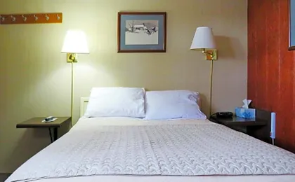 Indianhead Ironwood Hotel