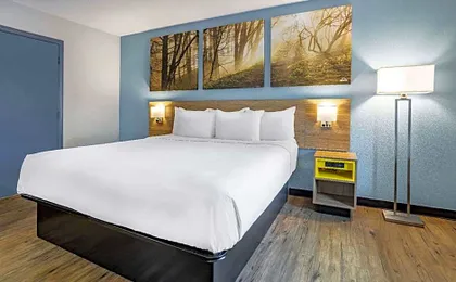 Days Inn by Wyndham Raleigh Glenwood-Crabtree