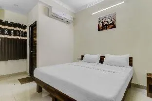 Capital O Safari Rooms Near Snow City