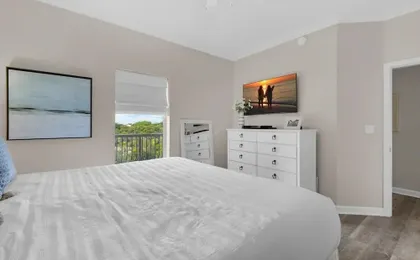 Beach Resort 406