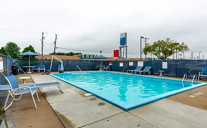 Days Inn by Wyndham New Philadelphia