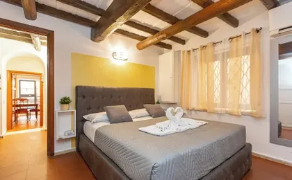 Rental in Rome Ciambella Art Home