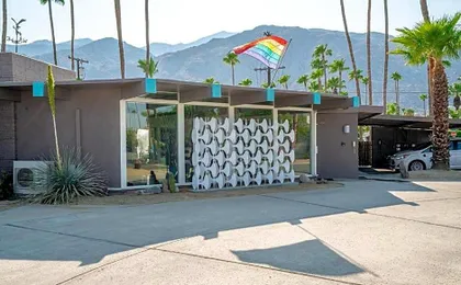 INNdulge Iconic Gay Men's Resort