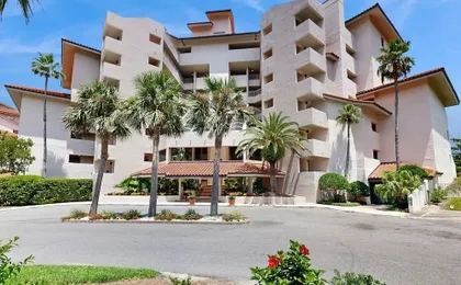 Dual Suites & Ocean Views at Sandcastles Villas Pool, 2 Balconies & Golf