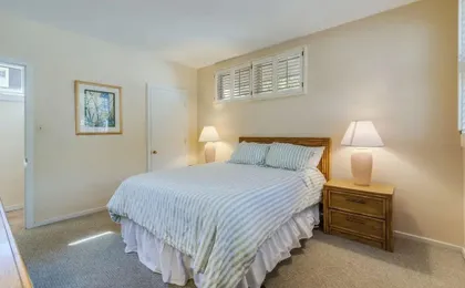 OAK Avenue 77
