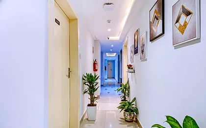 FabHotel Azure Sky - Nr. Ruby Hospital