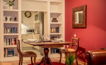 Elegant Supercentral Apartment