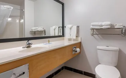 Clarion Pointe Indianapolis Airport