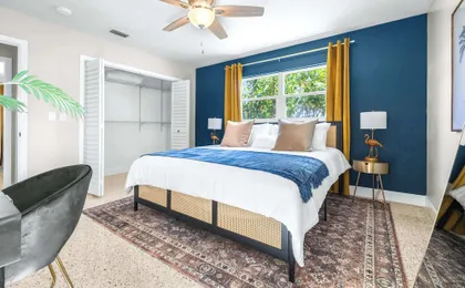 Bay Crest House Stay for 10!