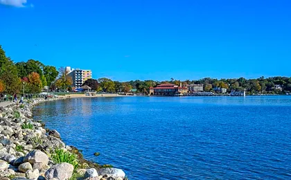 Harbor Shores on Lake Geneva