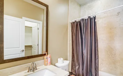 Houston Home w/ Rooftop Patio - 3 Mi to Downtown!
