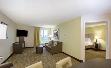 Candlewood Suites Omaha - Millard Area
