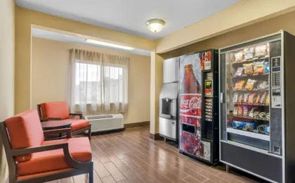 Comfort Inn & Suites Near University of Wyoming