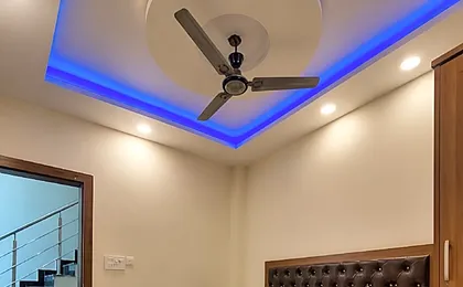 Hotel Chandra Inn 2 Minutes From Kashi Vishwanath