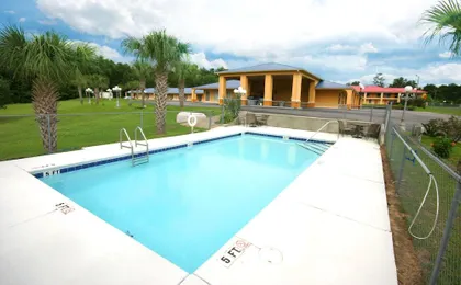 Days Inn by Wyndham Defuniak Springs