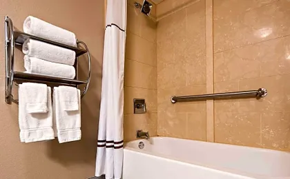 Best Western Plus Sunrise Inn