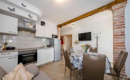 Apartman Larissa