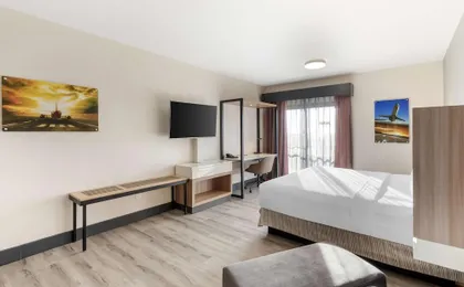 Best Western Plus Atlanta Airport-East
