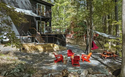 Hot Tub, Lake Access + Community Amenities Somerset Lodge by Avantstay