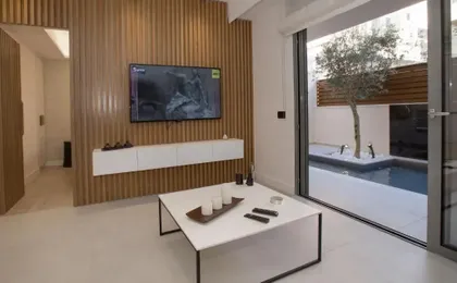 Acropolis Golden Suites by GHH