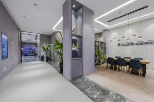 Home Inn Style Golden Chongqing Jiefangbei Hongyadong Pedestrian Street