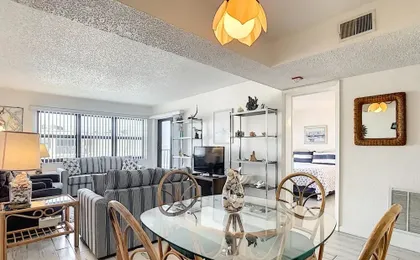 Ocean View 5th Floor Castle Reef Condo Overlooking Pool and Beach Cr527