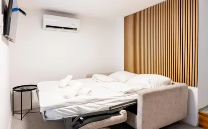 Staywithus , Ground Floor