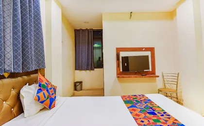 Fabhotel Yogeshwara Grand