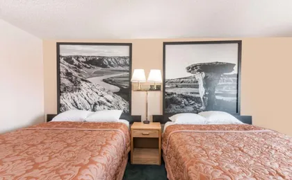 Glendive Lodge