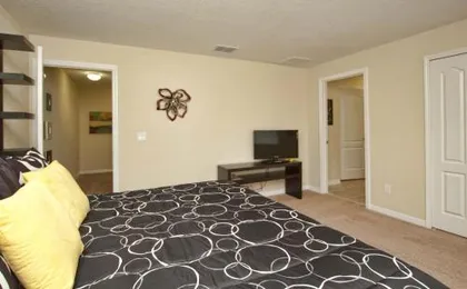 Family 4-Bedroom Pool Home Near Disney World