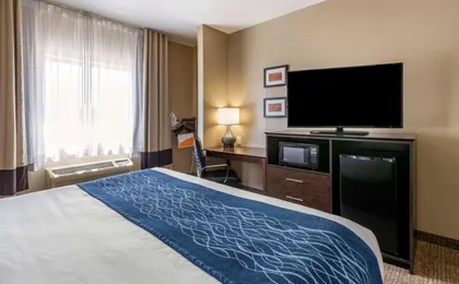 Comfort Inn & Suites Waterloo - Cedar Falls